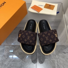 Louis Vuitton Slippers